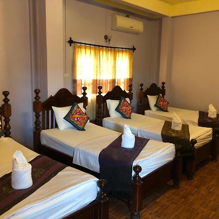 Soutjai Guesthouse & Restaurant Vang Vieng Exterior foto