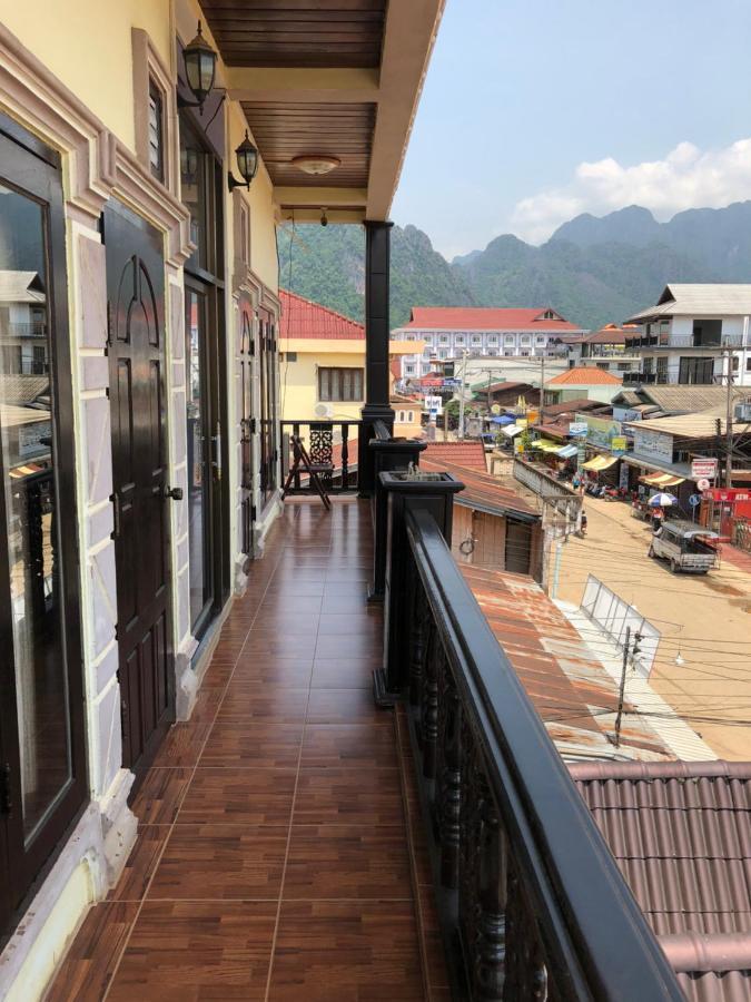 Soutjai Guesthouse & Restaurant Vang Vieng Exterior foto